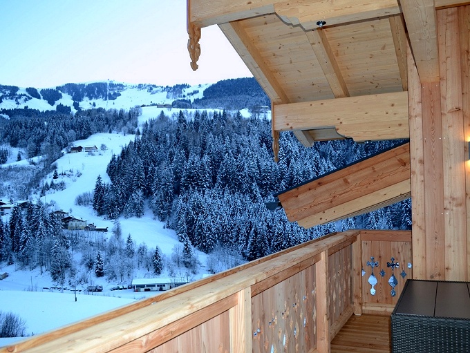 Ausblick vom Balkon auf das Skigebiet Hochknig